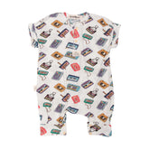 Macacão de Bebê Estampa Fita Cassete Off White com Zíper – Retrô e Confortável | Trend4kids